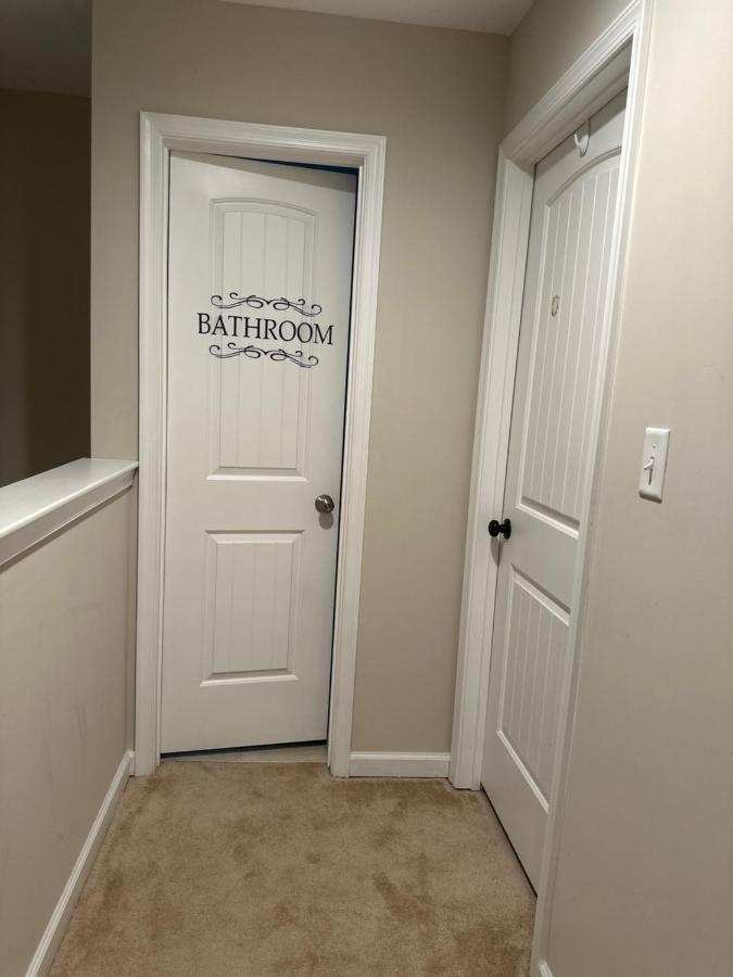 Zees Private Room Norfolk Exterior photo